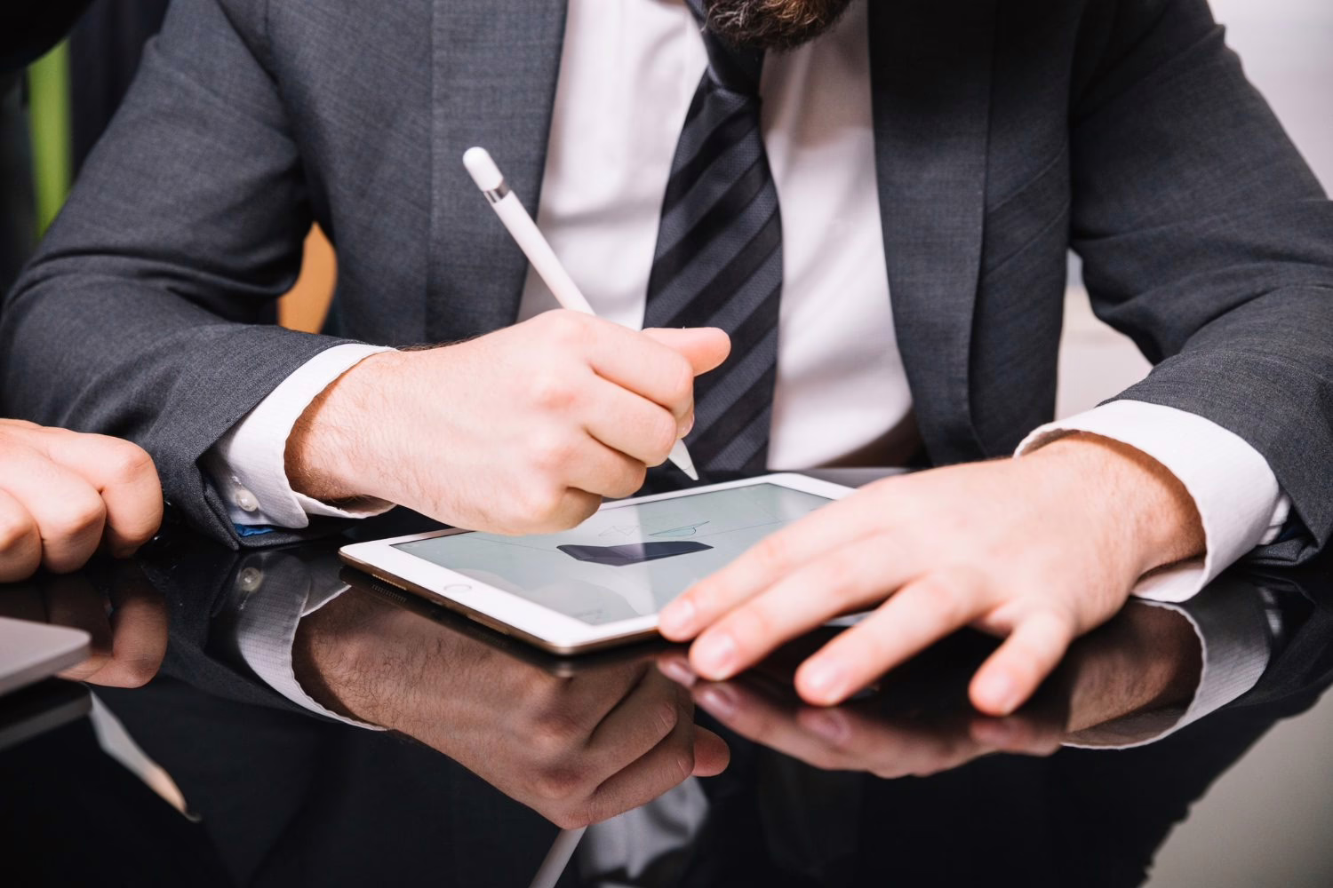 Evolution of Mobile Notary Services: From Paper to Digital